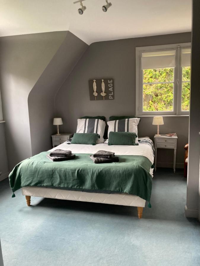 Bed and Breakfast Les Glycines Croix Exterior foto